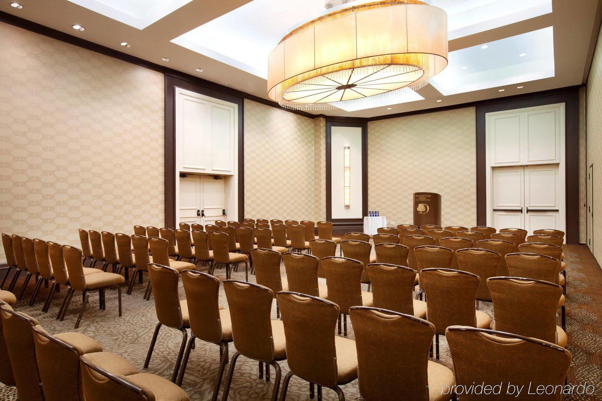 Doubletree By Hilton Hotel Boston - Bedford Glen Экстерьер фото