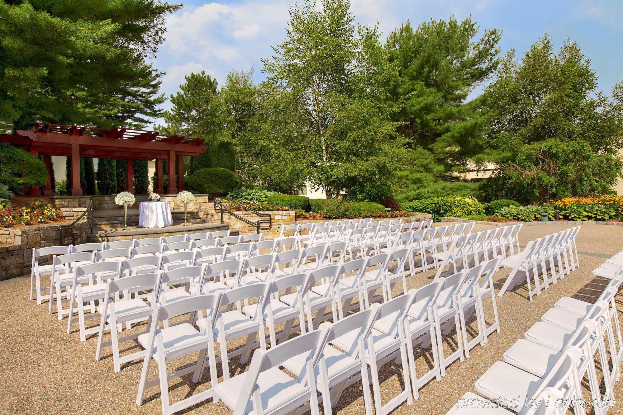 Doubletree By Hilton Hotel Boston - Bedford Glen Экстерьер фото