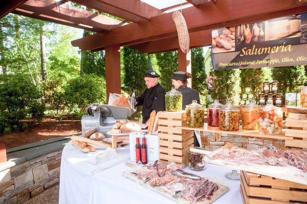 Doubletree By Hilton Hotel Boston - Bedford Glen Ресторан фото
